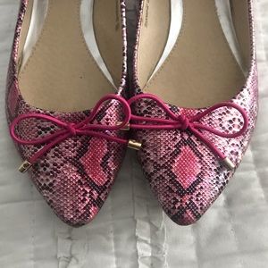 Pink Snake 🐍 print shoes